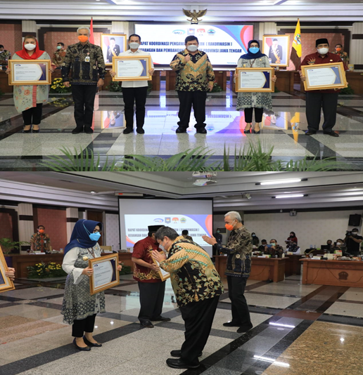 Penyerahan Sertifikat Kapabilitas APIP Level 3